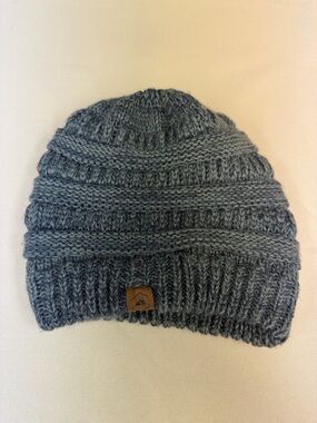 Chunky Knit Beanie with Leather Logo Patch - Heather Slate gray one size like nw